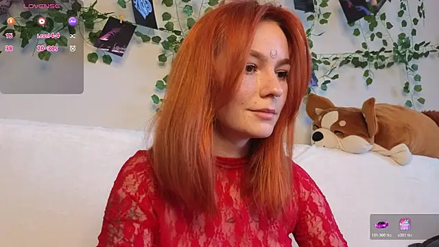 Snapshot of girl_with_snaketatto0 chatting on 10-19-25, 03:31 girl with snaketatto0 online show from 10-19-25, 03:31