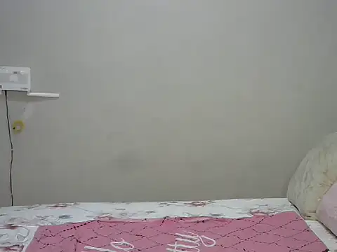 Cariepink online show from 02-17-26, 06:44