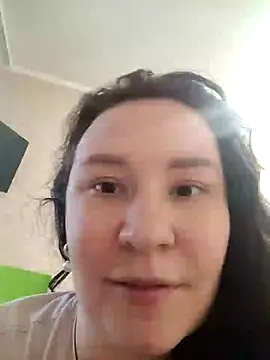 AlexaLexie online show from 12-24-24, 11:17