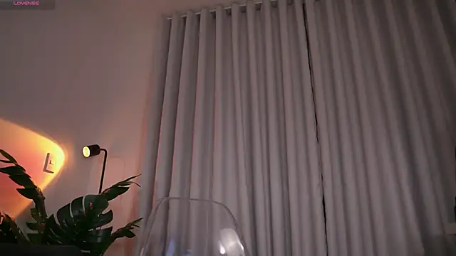 GigiLee  online show from 11-15-25, 02:26