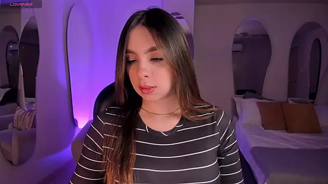 EloisaOlivero online show from 10-26-25, 11:21