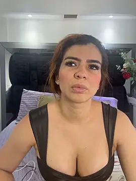 Snapshot of Arianna_Jones1 chatting on 03-31-26, 08:22 Arianna Jones1 online show from 03-31-26, 08:22