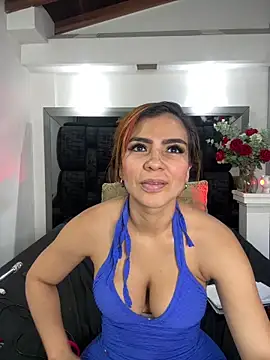 Snapshot of Arianna_Jones1 chatting on 05-27-26, 02:52 Arianna Jones1 online show from 05-27-26, 02:52