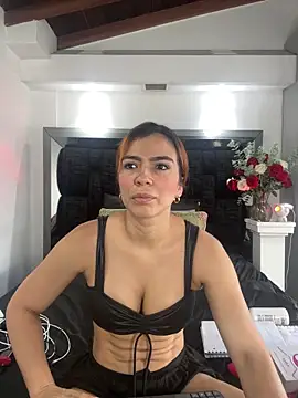 Snapshot of Arianna_Jones1 chatting on 05-21-26, 01:52 Arianna Jones1 online show from 05-21-26, 01:52