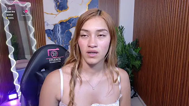 Jenner tay online show from 07-06-26, 07:05