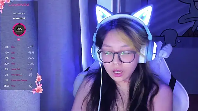 Snapshot of maydaykimmy chatting on 02-08-25, 05:51 maydaykimmy online show from 02-08-25, 05:51