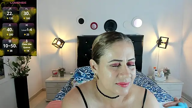 sophiahunt286 online show from 02-01-25, 09:51