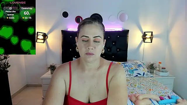 sophiahunt286 online show from 01-30-25, 10:19