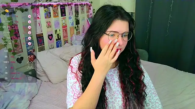 Snapshot of ss-katekisa-ss chatting on 10-11-25, 03:57 ss-katekisa-ss online show from 10-11-25, 03:57