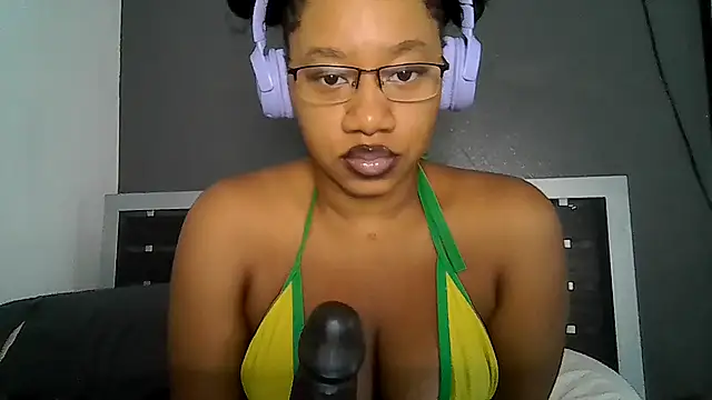 goddessdaisysky online show from 06-25-26, 01:49