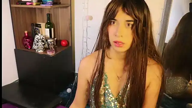 Snapshot of _lucy_white_ chatting on 12-30-24, 02:20  lucy white  online show from 12-30-24, 02:20