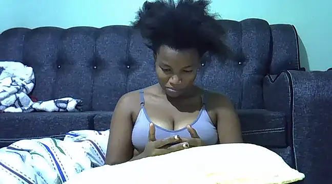 prettychoco1 online show from 02-11-25, 09:56