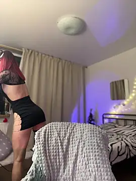 Snapshot of Evangeline_Lawrence_ chatting on 01-22-25, 06:10 Evangeline Lawrence  online show from 01-22-25, 06:10
