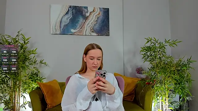 Sweett Monica online show from 02-17-26, 12:41