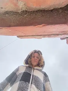 Snapshot of Anita-Smith chatting on 02-25-26, 08:47 Anita-Smith online show from 02-25-26, 08:47