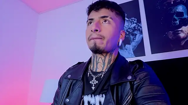 Snapshot of JuanCamiilo_66 chatting on 02-06-26, 02:51 JuanCamiilo 66 online show from 02-06-26, 02:51