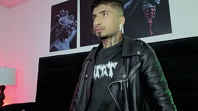 Snapshot of JuanCamiilo_66 chatting on 02-08-26, 02:53 JuanCamiilo 66 online show from 02-08-26, 02:53