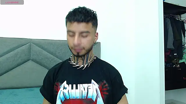 Snapshot of JuanCamiilo_66 chatting on 03-02-25, 03:45 JuanCamiilo 66 online show from 03-02-25, 03:45