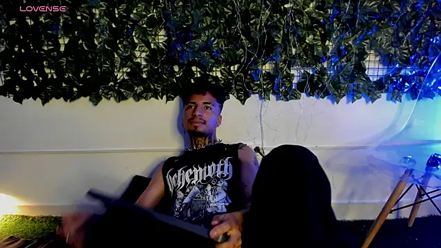 JuanCamiilo 66 online show from 04-11-26, 04:10