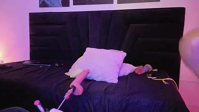 JuanCamiilo 66 online show from 04-18-26, 04:26