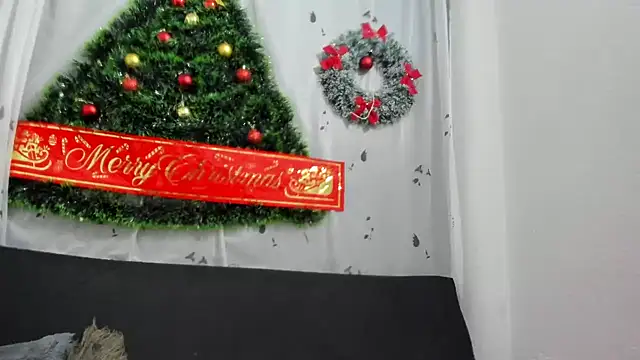 alejandracooper  online show from 12-25-24, 06:09