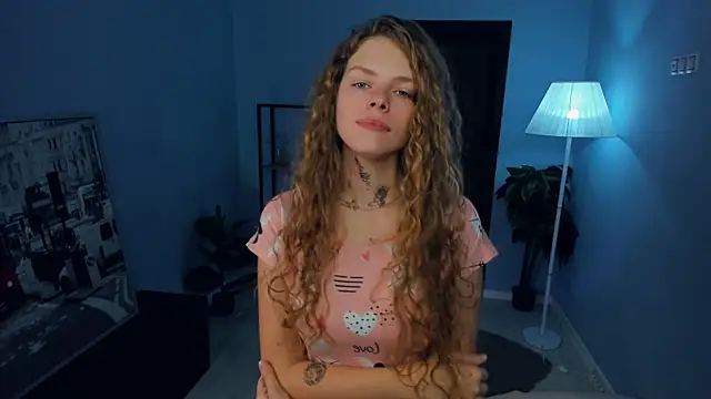 RayaNenlia online show from 10-29-25, 05:06