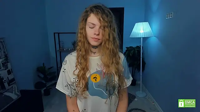 RayaNenlia online show from 11-19-25, 05:07