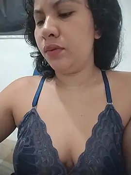 Snapshot of Yara0k chatting on 06-16-26, 08:14 Yara0k online show from 06-16-26, 08:14