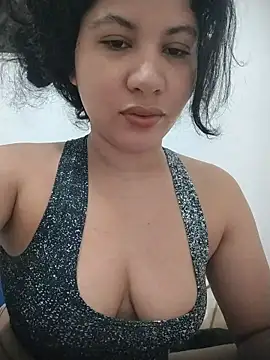 Snapshot of Yara0k chatting on 07-20-26, 07:27 Yara0k online show from 07-20-26, 07:27