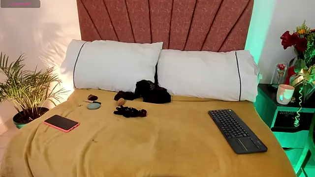 Melody bonnie online show from 09-26-25, 11:06