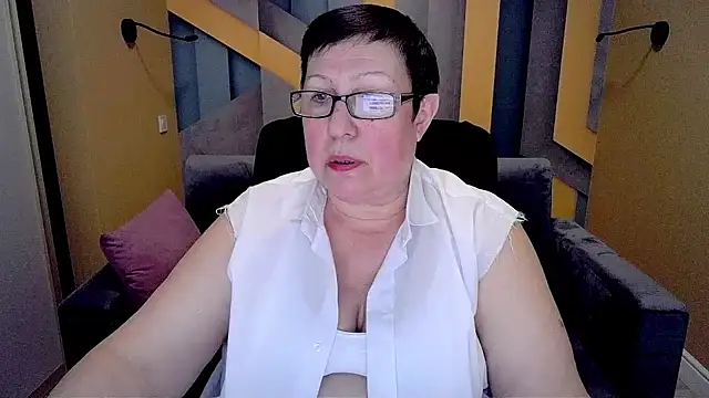 Snapshot of BarbaraTurners chatting on 02-10-25, 06:24 BarbaraTurners online show from 02-10-25, 06:24