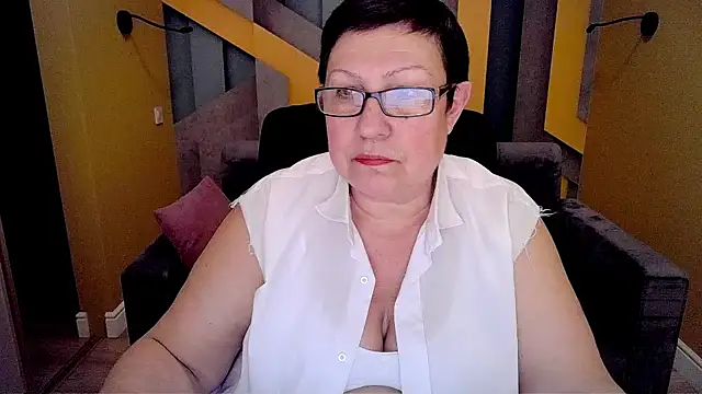 Snapshot of BarbaraTurners chatting on 02-16-25, 06:21 BarbaraTurners online show from 02-16-25, 06:21