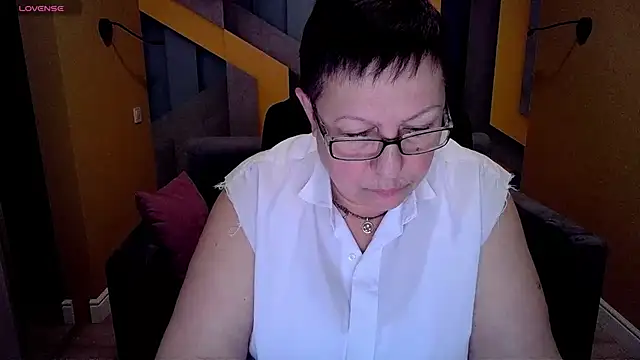 Snapshot of BarbaraTurners chatting on 03-13-25, 03:44 BarbaraTurners online show from 03-13-25, 03:44