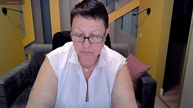 Snapshot of BarbaraTurners chatting on 03-08-25, 04:01 BarbaraTurners online show from 03-08-25, 04:01