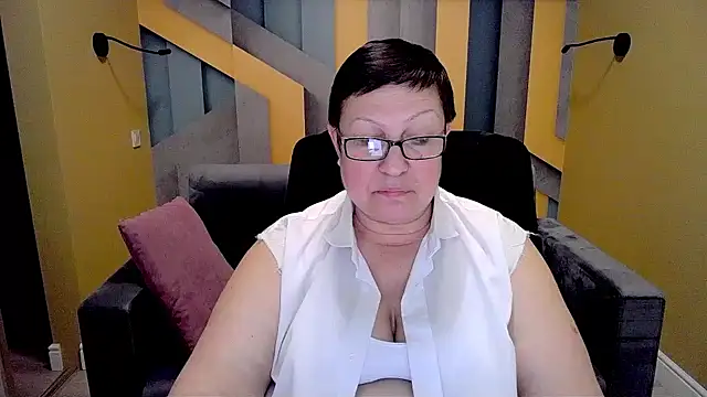Snapshot of BarbaraTurners chatting on 02-13-25, 03:29 BarbaraTurners online show from 02-13-25, 03:29
