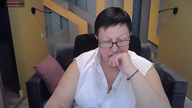 Snapshot of BarbaraTurners chatting on 02-03-25, 10:21 BarbaraTurners online show from 02-03-25, 10:21