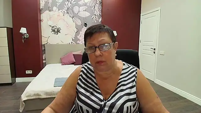 Snapshot of BarbaraTurners chatting on 09-22-25, 06:36 BarbaraTurners online show from 09-22-25, 06:36