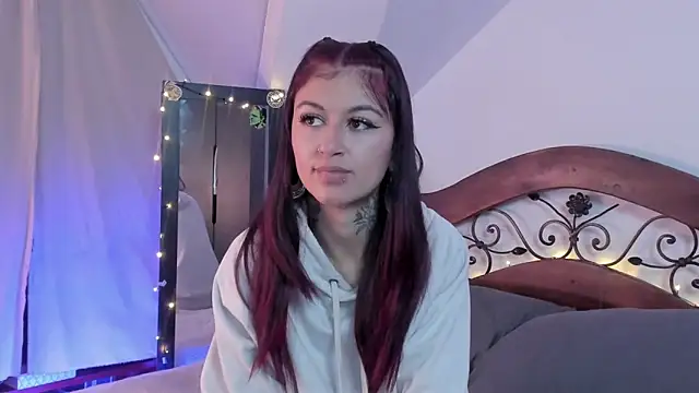 noemi foxxx online show from 09-19-25, 11:47