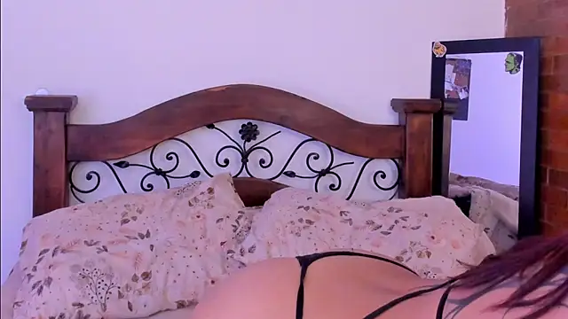 noemi foxxx online show from 03-22-25, 03:31