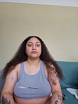 Snapshot of honeeyyy_pot chatting on 03-16-26, 09:50 honeeyyy pot online show from 03-16-26, 09:50