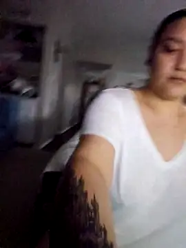 Snapshot of honeeyyy_pot chatting on 02-19-26, 12:51 honeeyyy pot online show from 02-19-26, 12:51