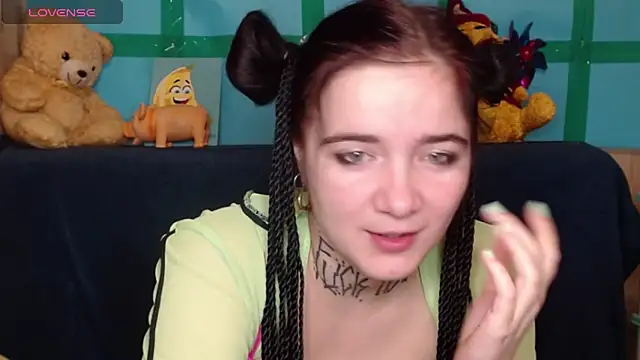 Snapshot of Yours_good_mood chatting on 02-03-25, 12:47 Yours good mood online show from 02-03-25, 12:47