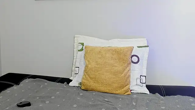 bulma bambina  online show from 09-17-25, 09:39