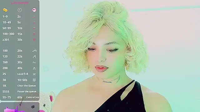 Emmaa Saenz  online show from 02-22-26, 10:55