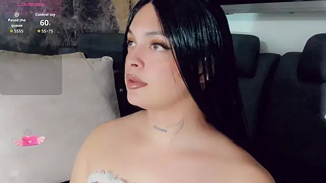Snapshot of Emmaa_Saenz_ chatting on 06-20-26, 11:10 Emmaa Saenz online show from 06-20-26, 11:10