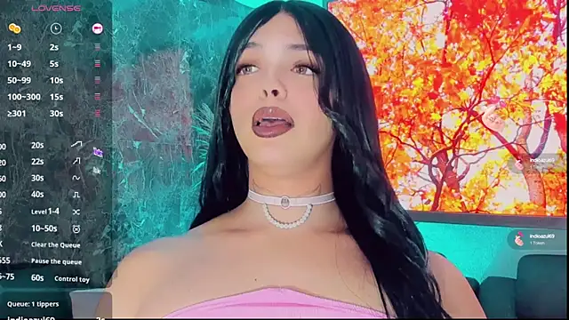 Emmaa Saenz  online show from 10-11-25, 11:50