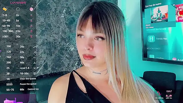 Emmaa Saenz  online show from 02-09-26, 11:03