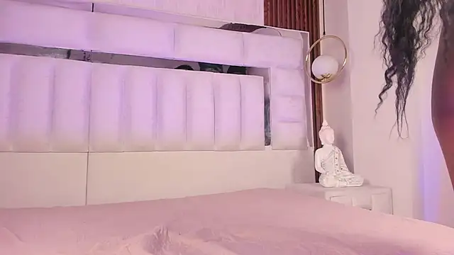 im tyra online show from 01-10-26, 05:14