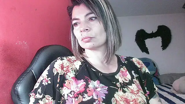 charlotedoll online show from 05-06-26, 02:15