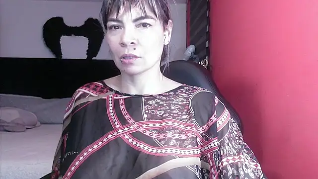 charlotedoll online show from 11-06-25, 03:54